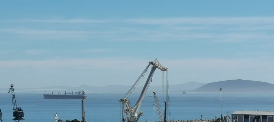 Care Hire and Rigging Service to the Marine industry in Cape Town Harbour.