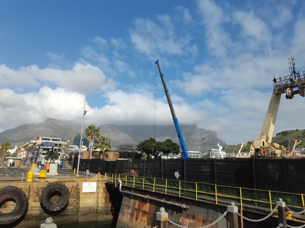Mobile Crane Hire in Cape Town